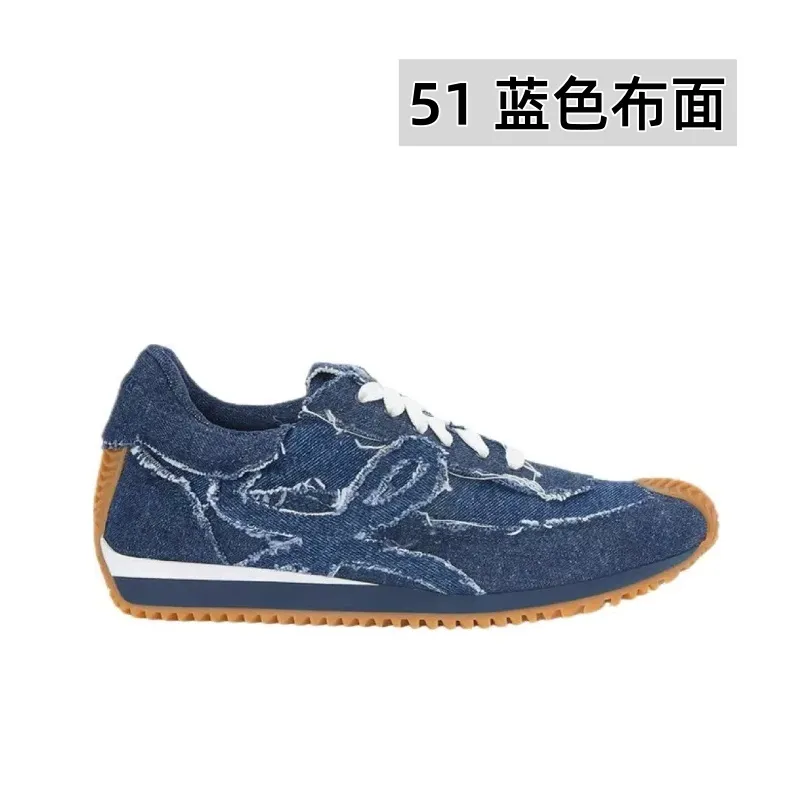 👟👟Ex-factory price 520👟👟 Men's size +10 Super 🔥Hot [LOEWE·Loewe] Forrest Gump shoes, invincible foot feel! The most popular model of the year, shoes with high moral training inside! 2025 new product series 💯Spliced ​​upper. The hidden inner height is soft and comfortable, and the minimalist style is very eye-catching. It is very advanced no matter how you match it. The heel design is novel. Soft and comfortable, and the splicing is light and comfortable: the foot feels invincible. It is rated as the most comfortable running style. It feels like walking on flat ground❤️Original details! The low-cut shoes have the initials of the brand logo on the side, making them a must-have for your shoe cabinet! Upper: imported suede + cowhide + original cloth splicing, cowhide foot pads, original customized abrasive tool combination outsole! Original packaging! 🏆 ✦Upper: imported suede + cowhide + original fabric splicing ✦Insole: movable latex cowhide insole ✦Outsole: original molded TPU combination outsole ✦Female size: 35--40, ✦Male size: 39--45,